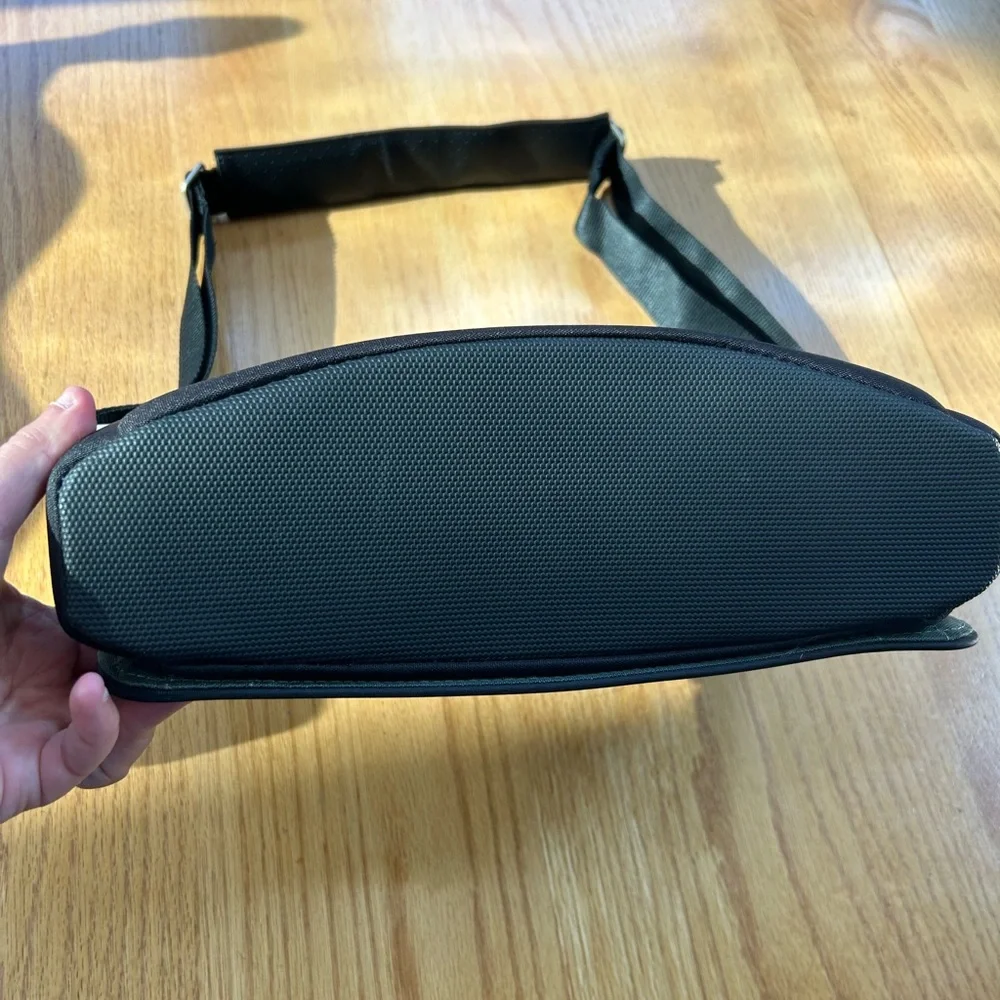 Bose Sound Dock Messenger‎ Bag Carrying Case Black Leather w/ Straps